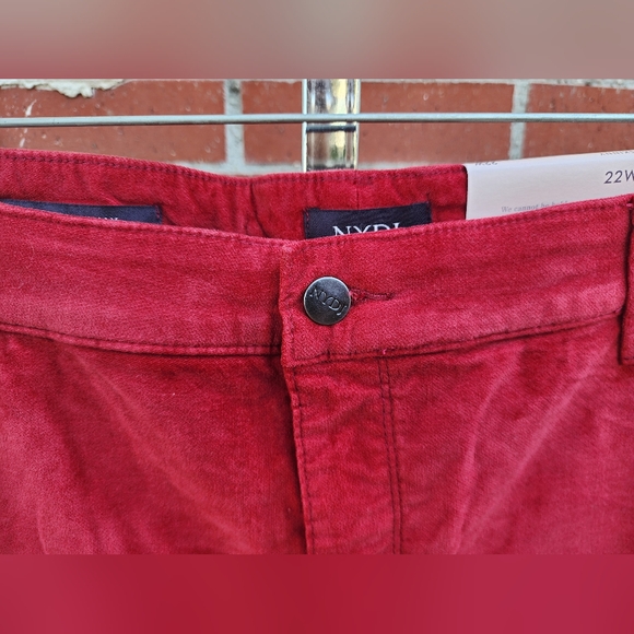 $125 New 22W NYDJ Ami skinny tummy control red velvet twist hem jeans pants - Picture 6 of 16